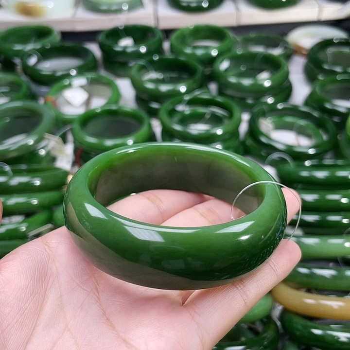 和田玉（碧玉）手镯未镶嵌