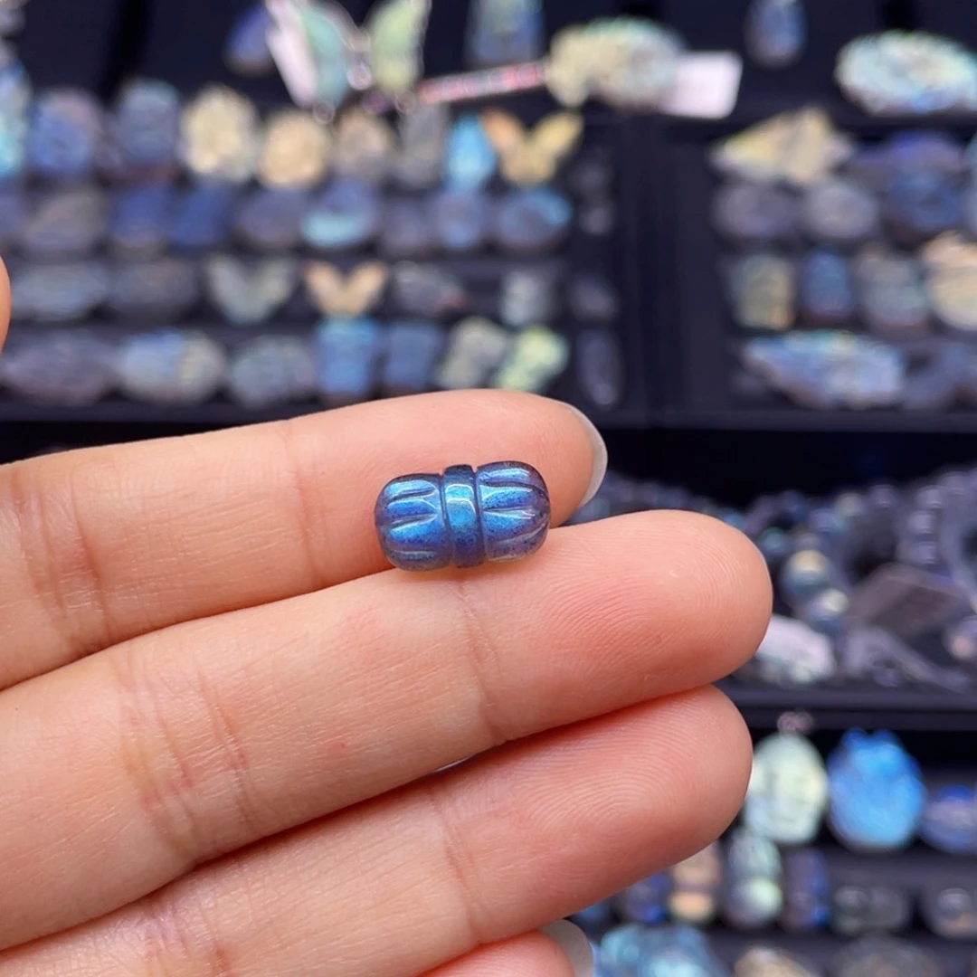 长石未镶嵌裸石波****?并蒂莲花