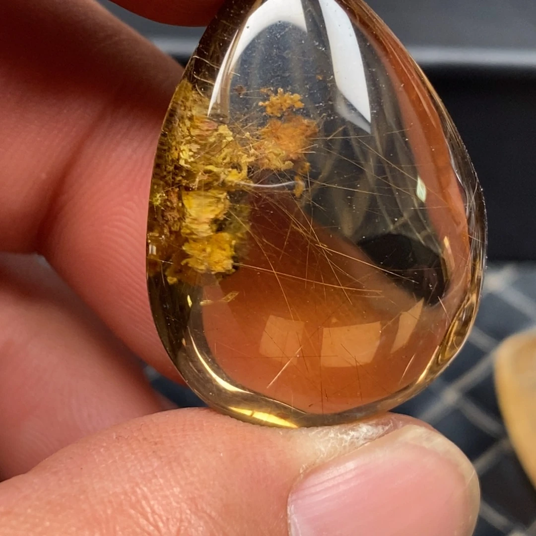 水晶颈饰未镶嵌牧*