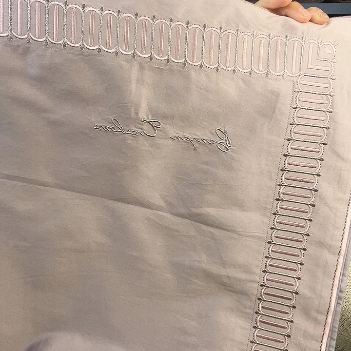 棉棉粉色加大床盖四件套