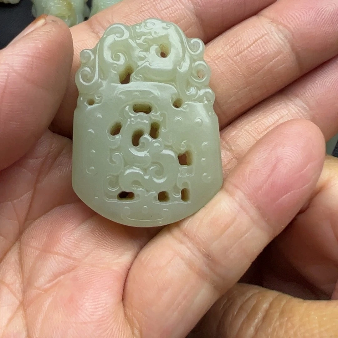 和田玉（糖玉）未镶嵌吊坠(不含链)