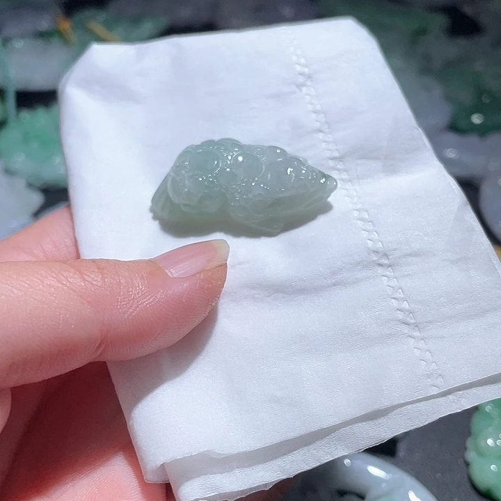 颈饰未镶嵌翡翠天