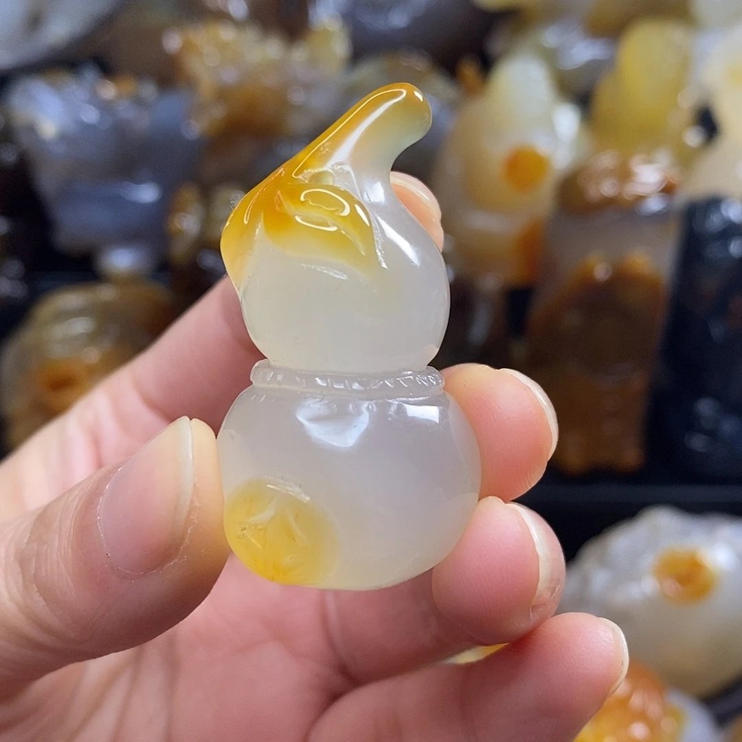 玛瑙/玉髓未镶嵌吊坠