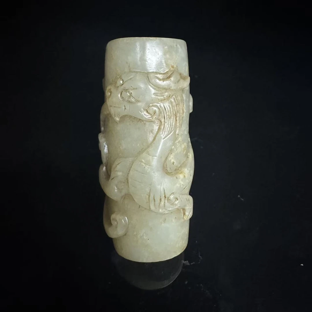 LOT.19和田青白玉龙纹勒/101732