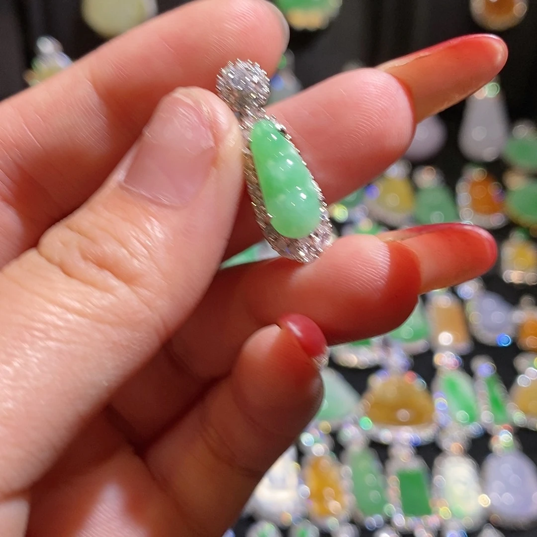 翡翠银S925镶嵌颈饰天然翡翠