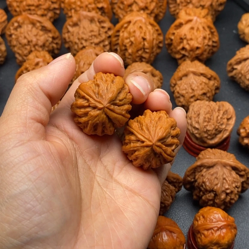 【闪购商品】文玩核桃把件玉石顿