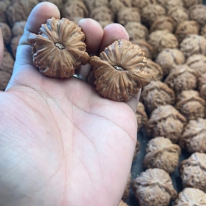 1***1吊坠文玩核桃磨盘