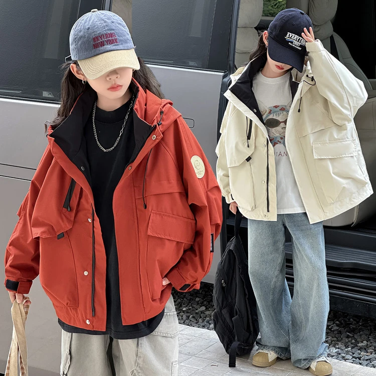 儿童冲锋衣春秋2025新款中大童宽松休闲连帽外套女童韩版洋气秋装