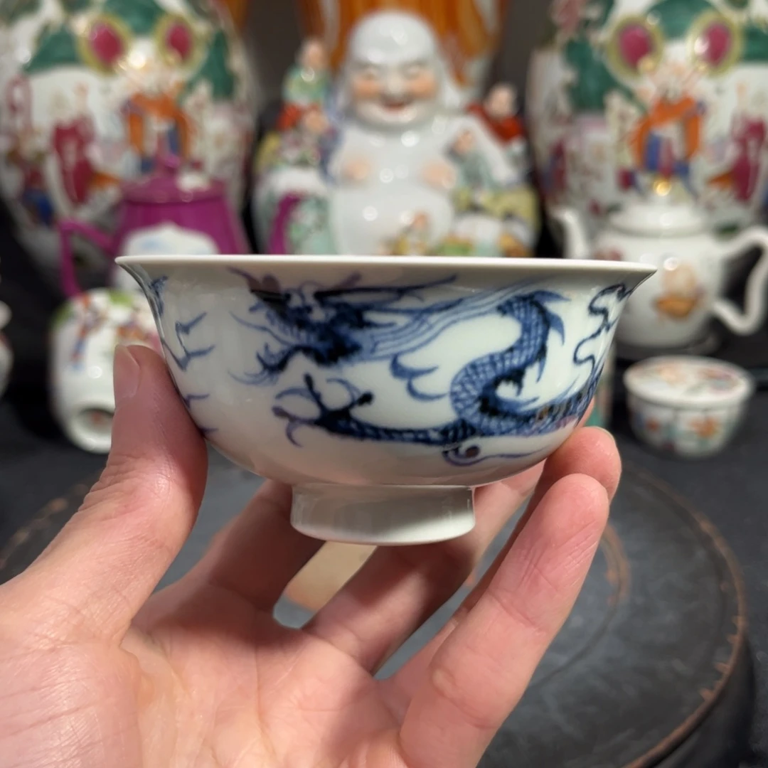 摆件青花龙纹压手杯
