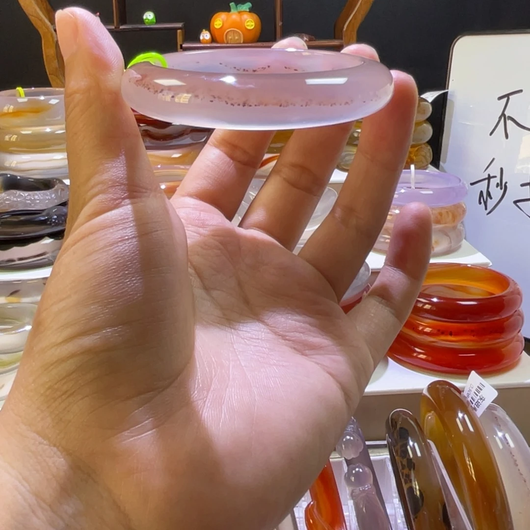 玛瑙/玉髓手镯未镶嵌
