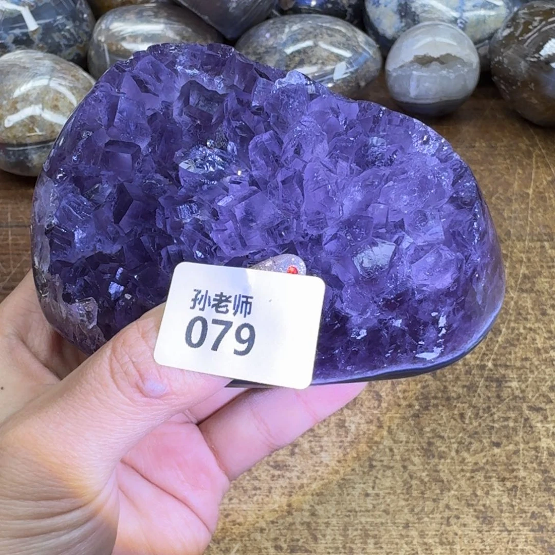 水晶大型摆件（非配饰）未镶嵌