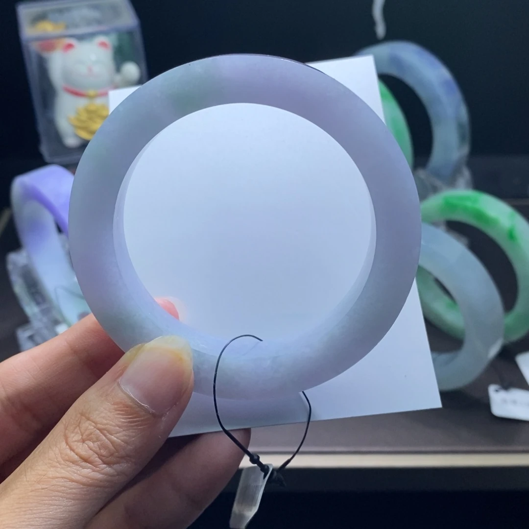 定制翡翠翡翠手镯未镶嵌向**?