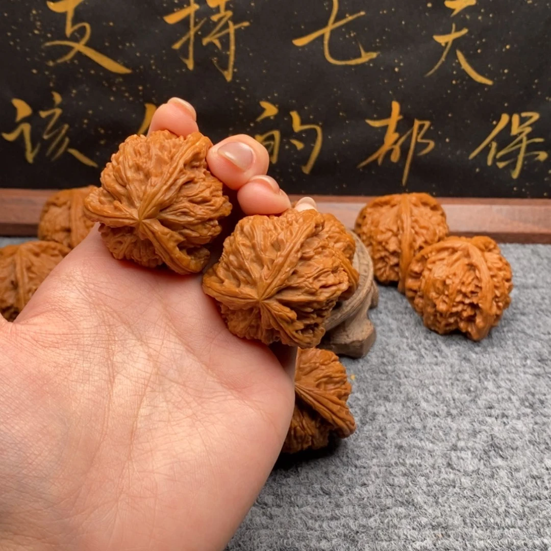 【闪购商品】吊坠文玩核桃深**士