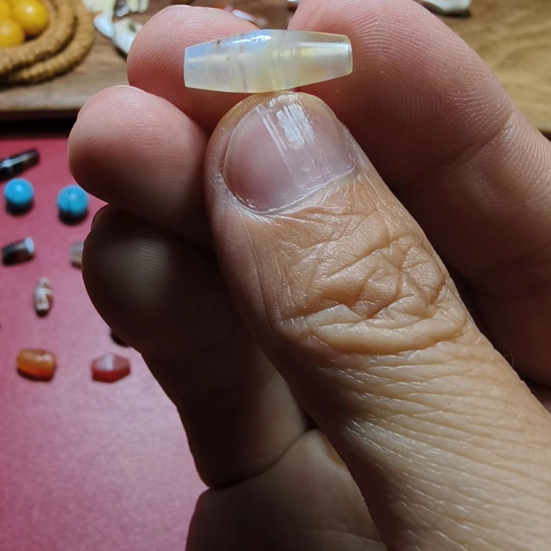 玛瑙/玉髓未镶嵌天然原矿玛瑙