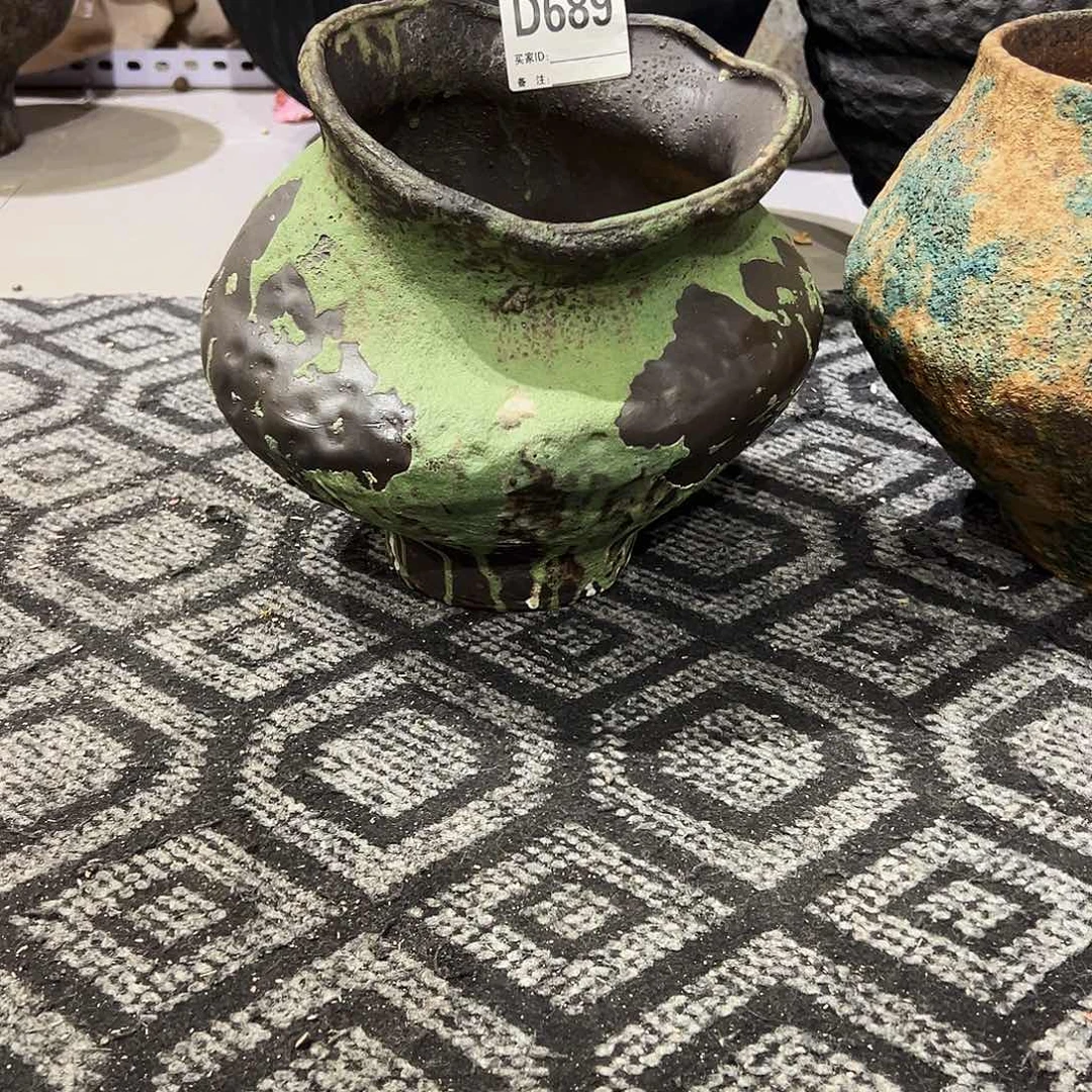 瓶D689高23口13已打孔