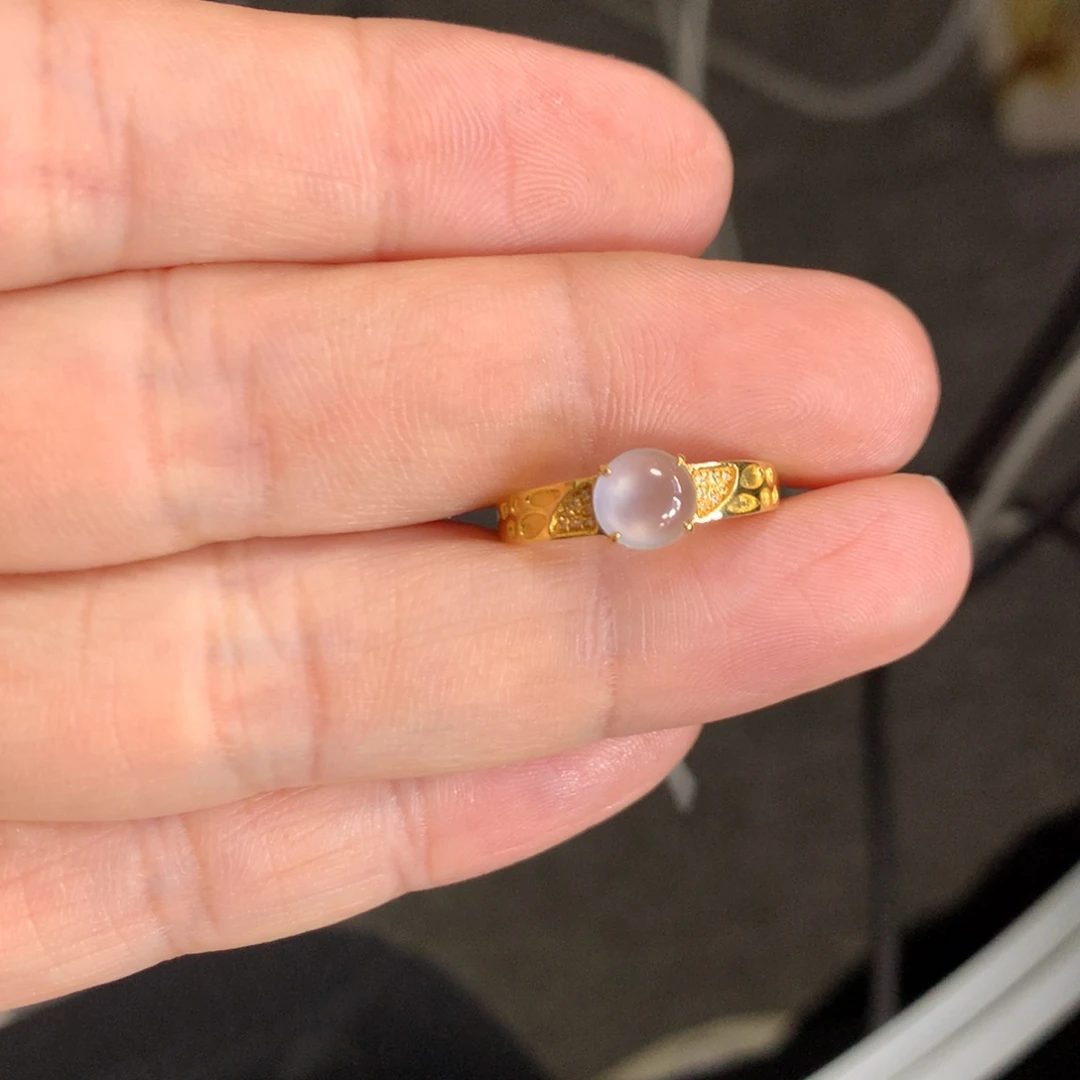 翡翠戒指18K金镶嵌翡翠