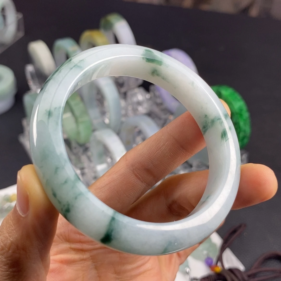 定制翡翠未镶嵌翡翠手镯翡翠