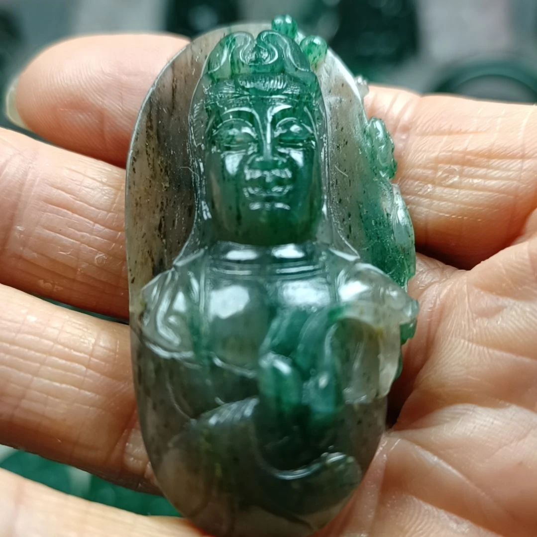 独山玉未镶嵌挂件南海观音