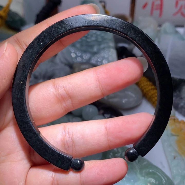 翡翠未镶嵌颈饰保真天然A货翡翠
