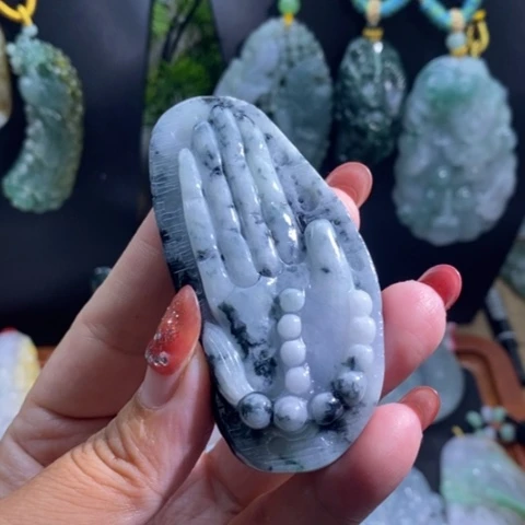 【闪购商品】颈饰未镶嵌翡翠佛手