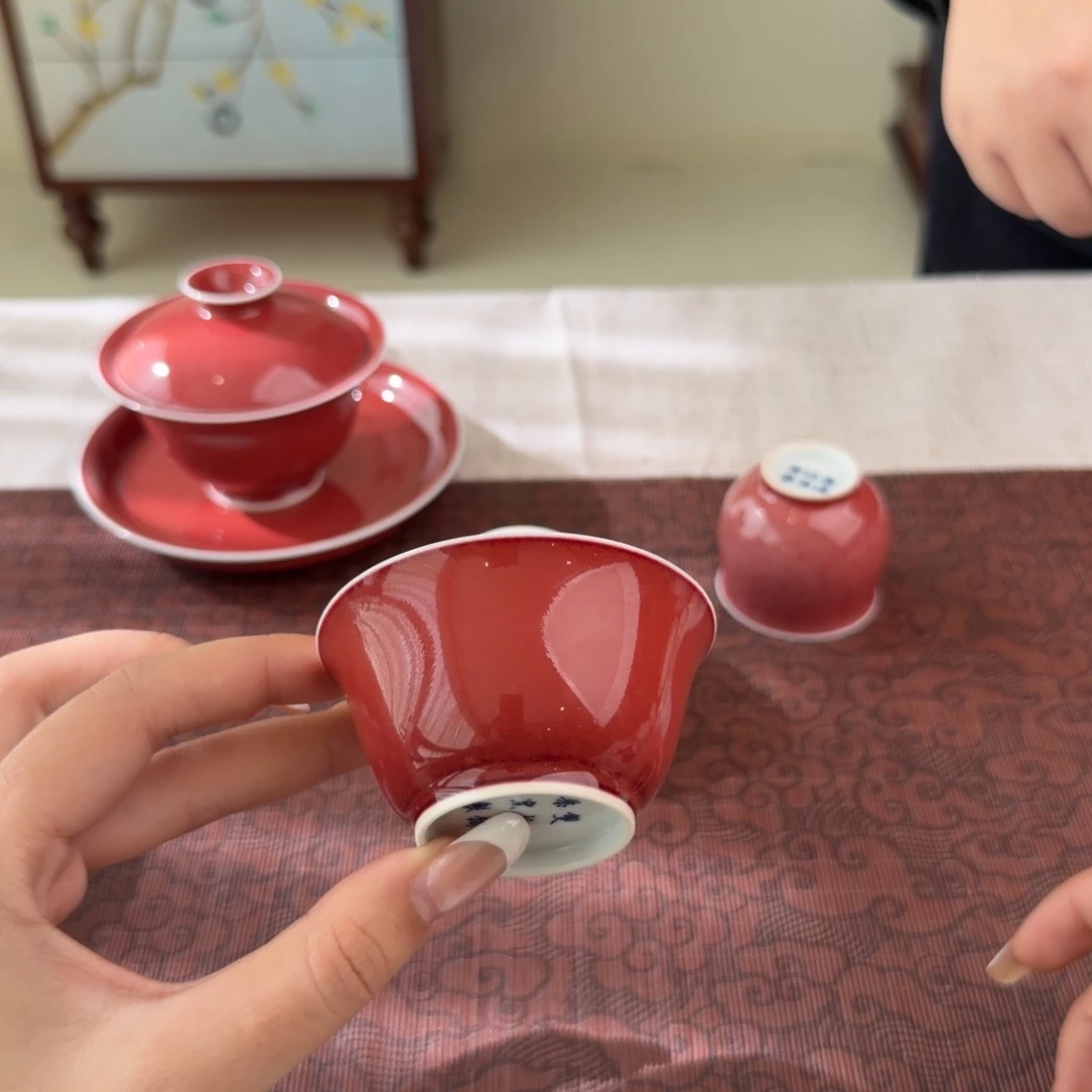 瓷片福利待遇也是不错滴啊