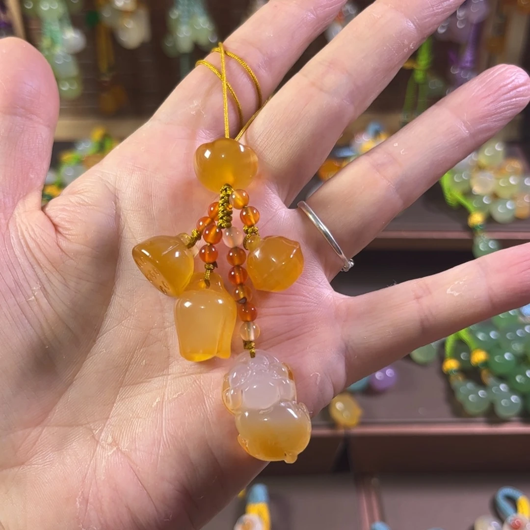 玛瑙/玉髓汽车挂件未镶嵌