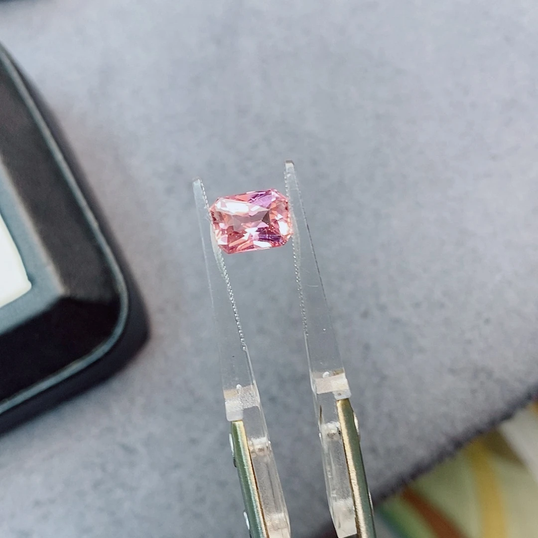 娇***呀珠宝半成品未镶嵌碧玺1.56ct