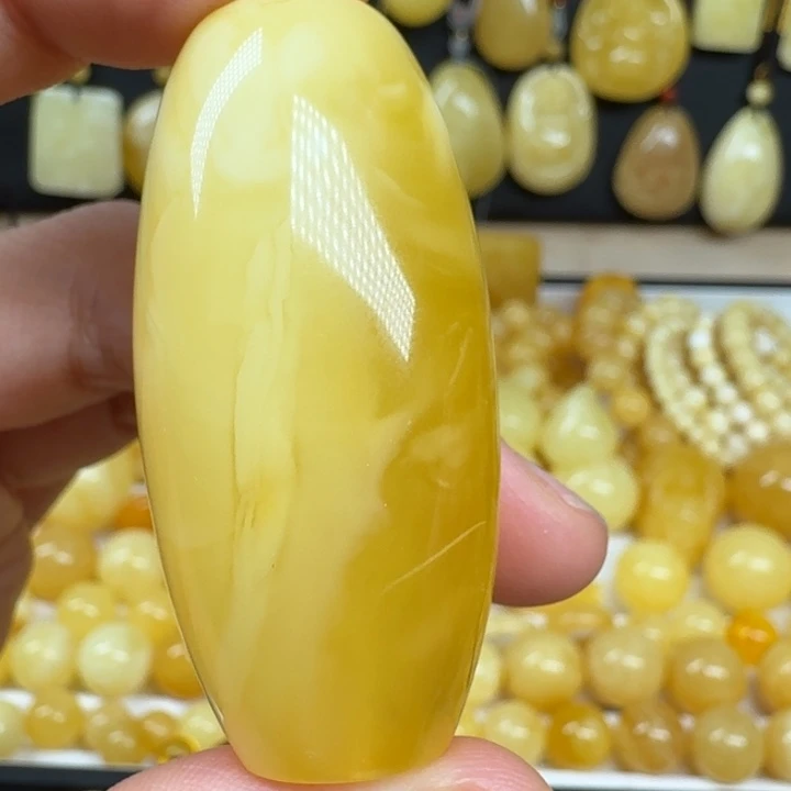 蜜蜡未镶嵌珠宝奇石