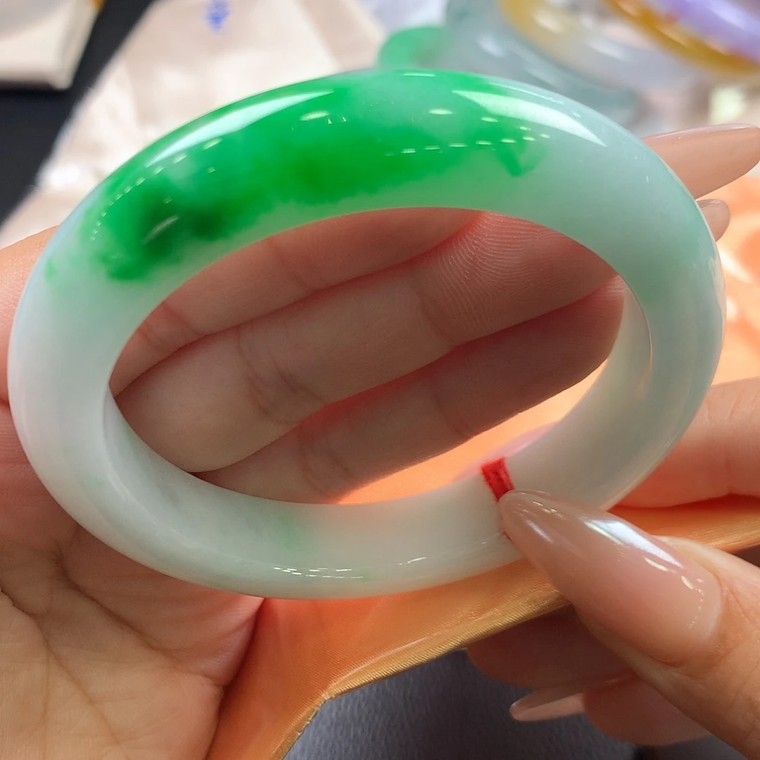 翡翠未镶嵌手镯58.8正