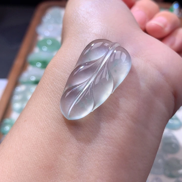 颈饰未镶嵌翡翠高冰飘花叶子