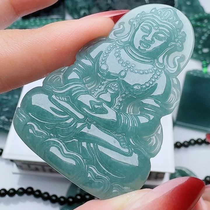颈饰未镶嵌翡翠多样性发其一