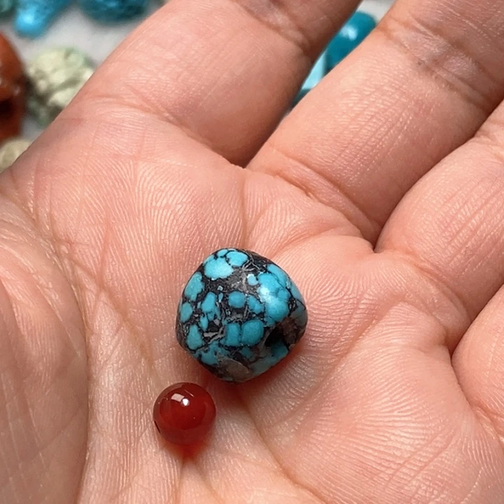 南红玛瑙未镶嵌颈饰