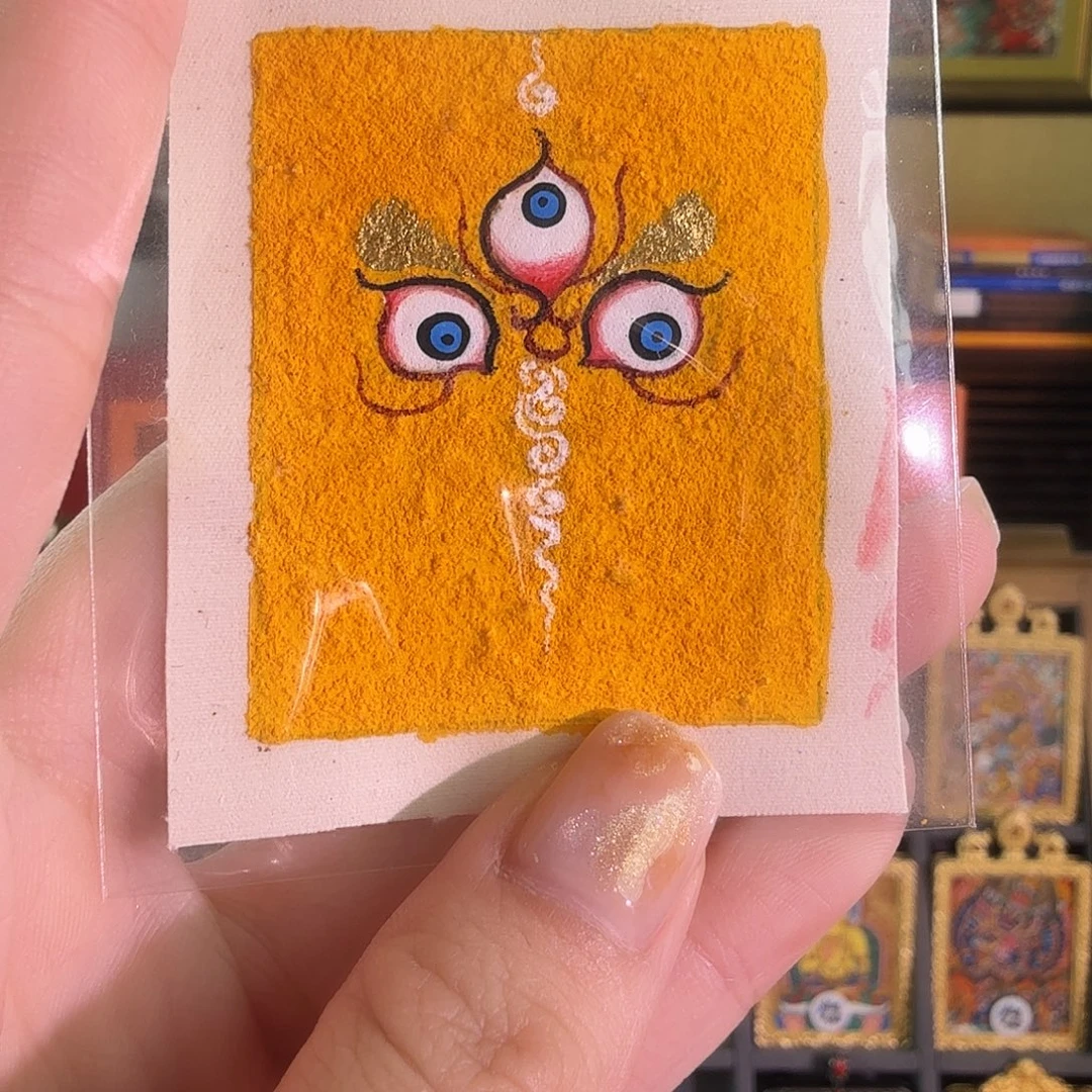 吊坠CC眼手绘一张