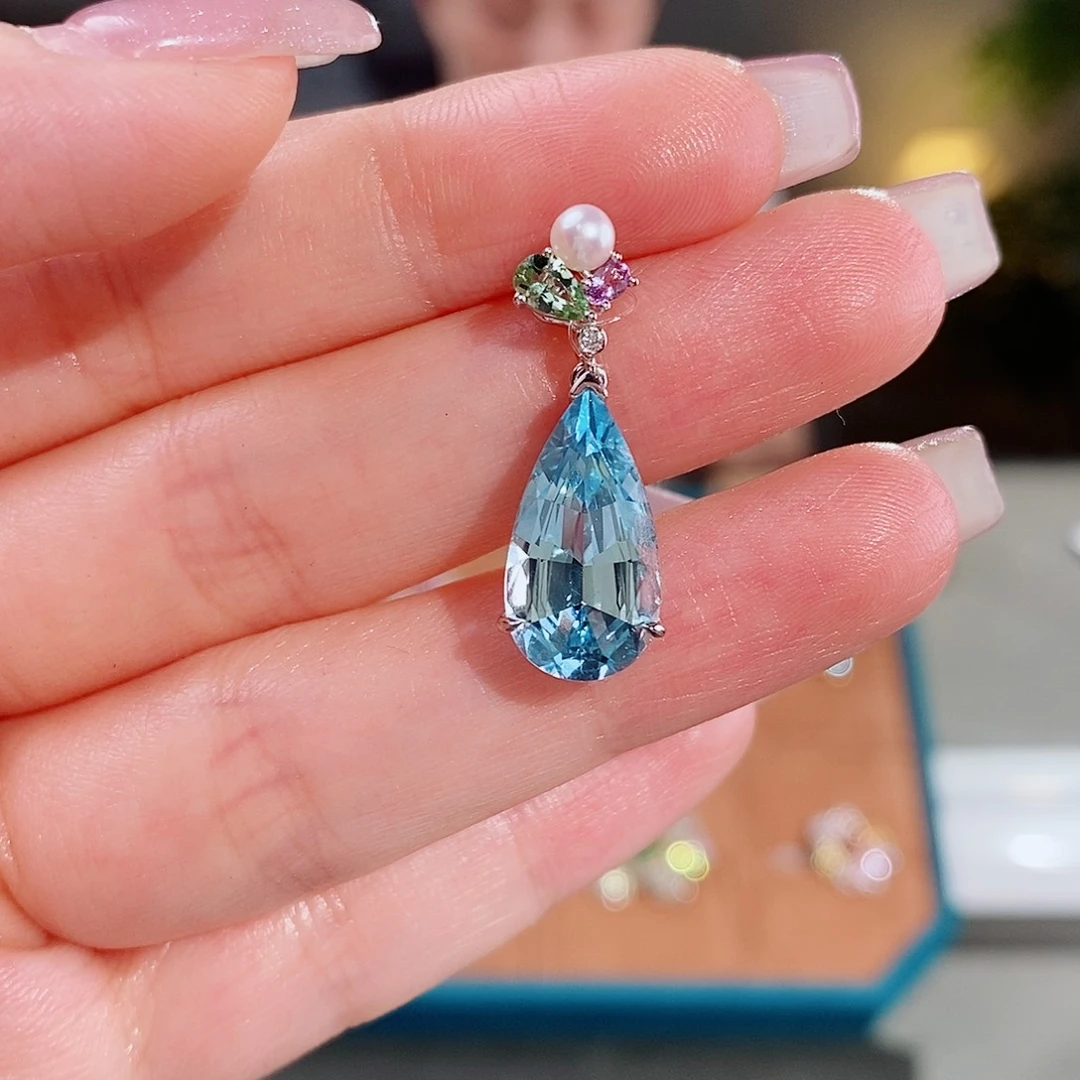 海蓝宝石颈饰铂Pt950镶嵌4.49ct