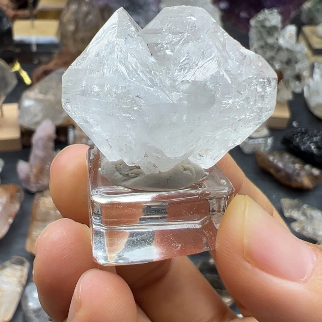美***亚石材冰雪白泥骸骨