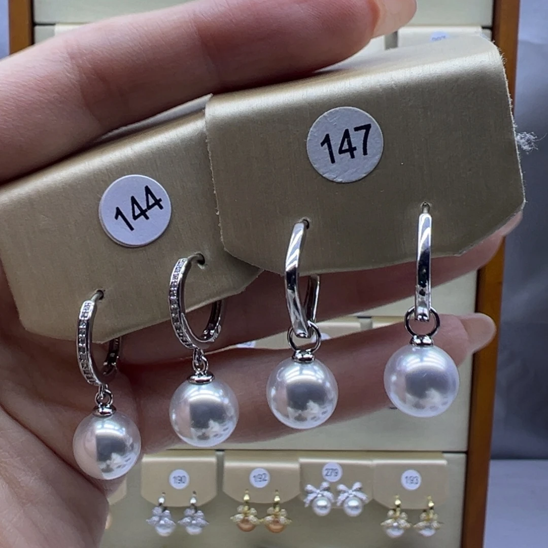 淡水珍珠耳饰未镶嵌