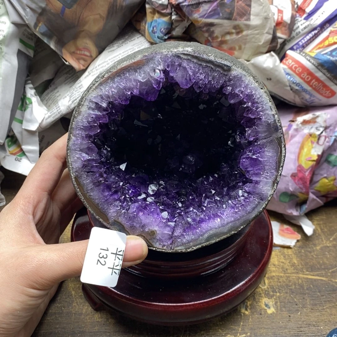 紫晶乌拉圭未镶嵌