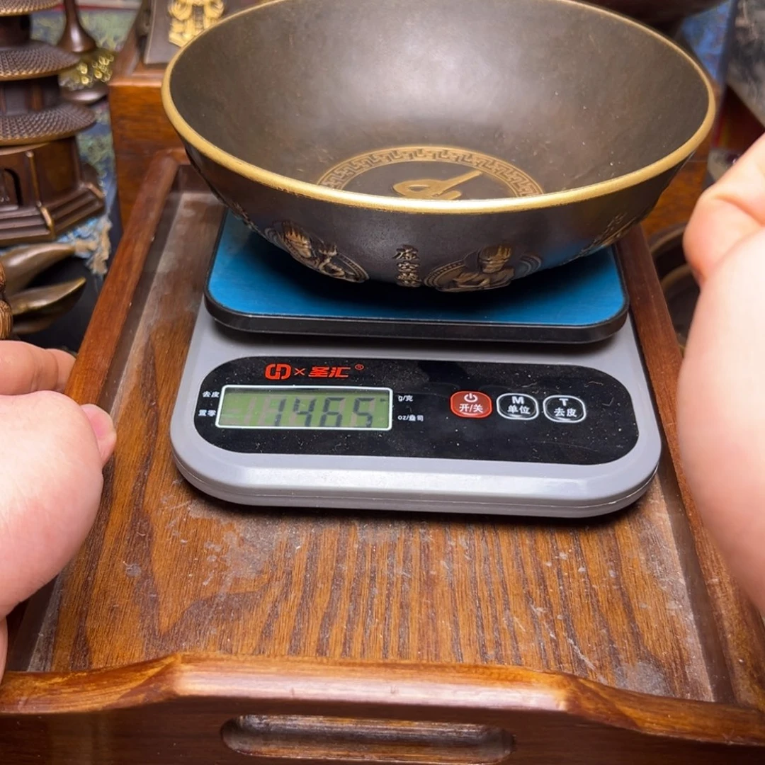 精美铜器，点击下单