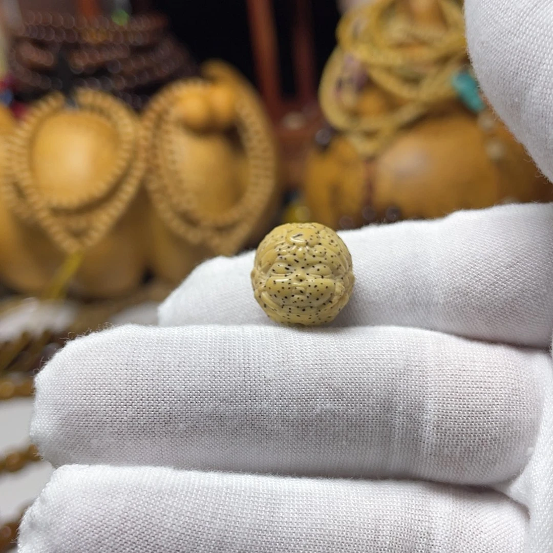 手串星月菩提雕刻扎吉拉姆鸡油黄