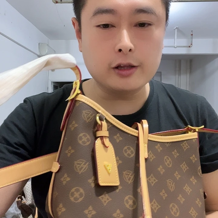 蚕丝聚酯纤维锦纶牛皮纸小牛皮（革）