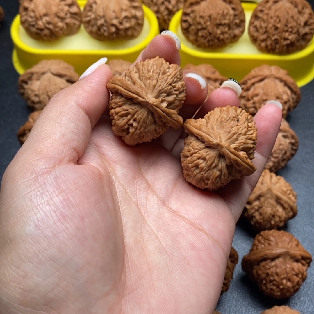 吊坠文玩核桃三角白34