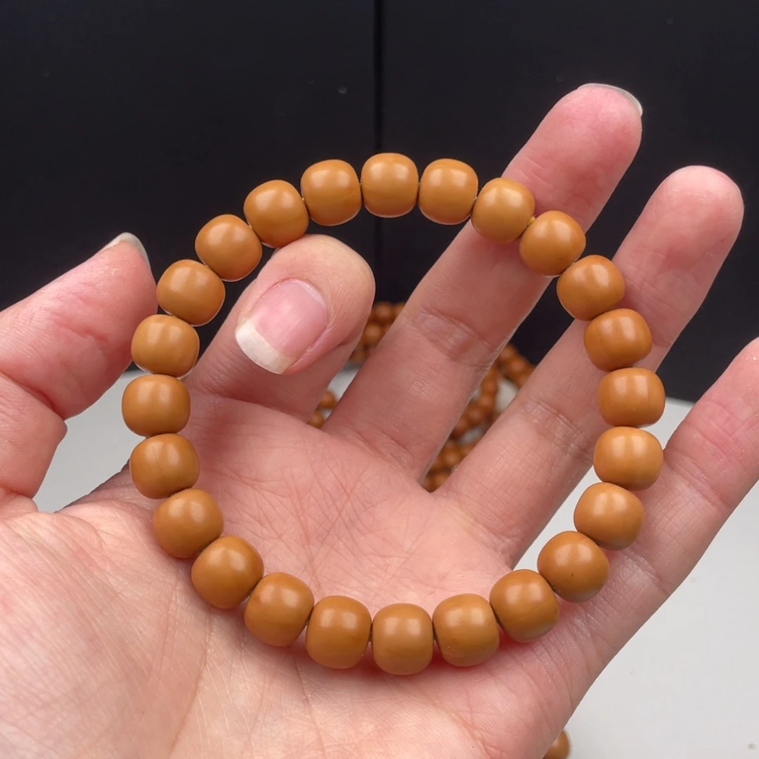 手串猴头核桃老邢10。 28.8。