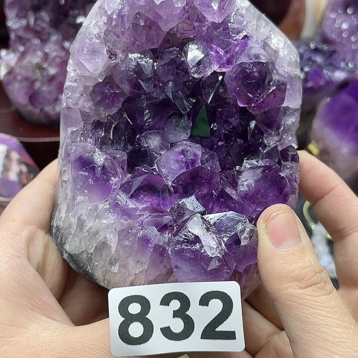 水晶大型摆件（非配饰）未镶嵌