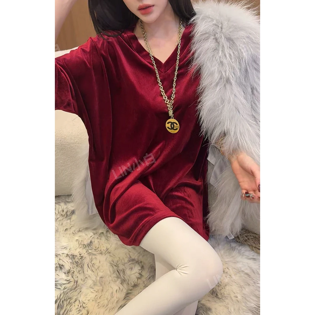 LIN小白 ｜早春 丝绒红色V领宽松短袖上衣2062-1