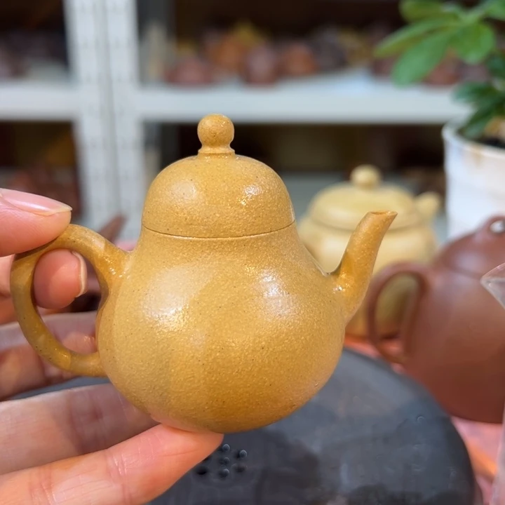 紫砂茶壶黄金梨子50cc