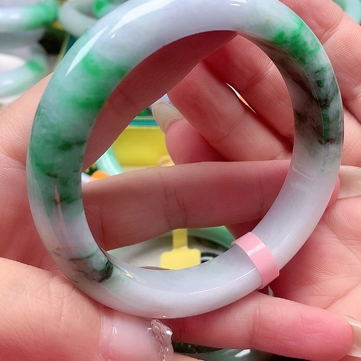 翡翠未镶嵌手镯翡翠手镯