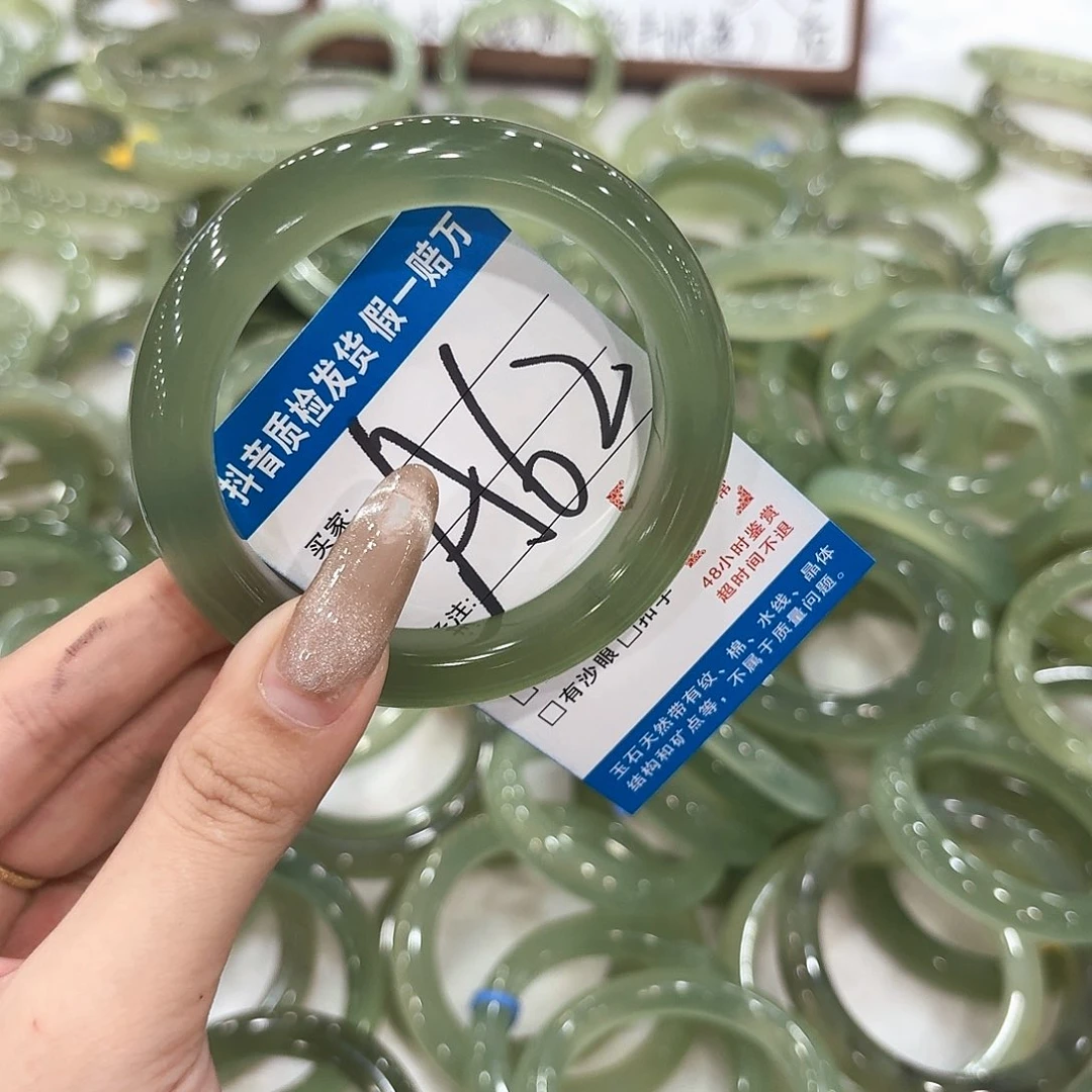 浅***梦未镶嵌蛇纹石玉手镯