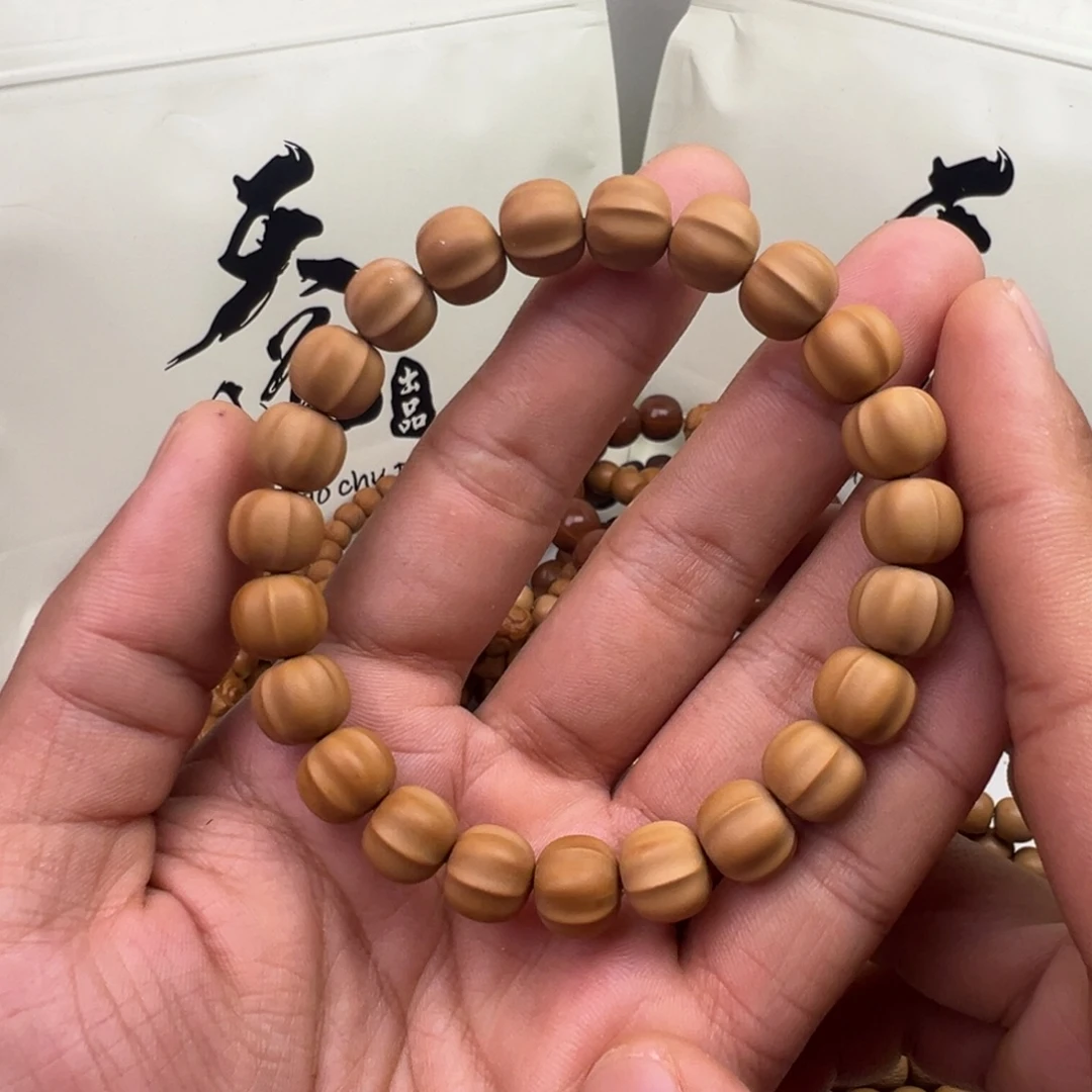吊坠猴头核桃微瑕小鲨鱼