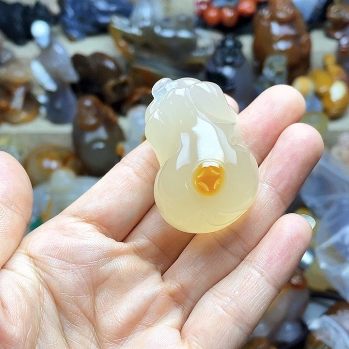 玛瑙/玉髓饰品未镶嵌c****8