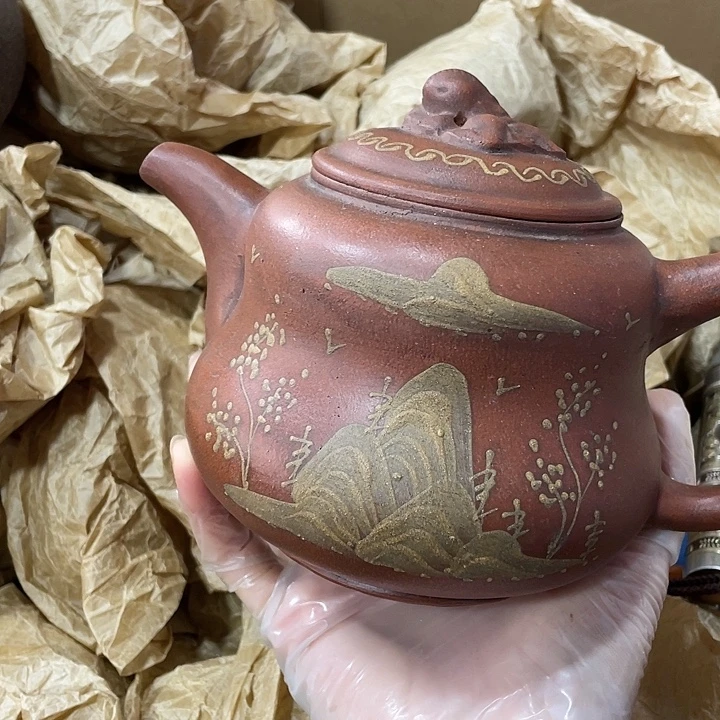 紫砂茶壶矿泥料，手工制作一把紫砂壶。